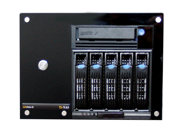 actidata Ti-NAS QT-7 - 5HDD Slots unbestückt, 1x LTO7 intern